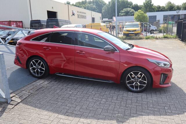 KIA PRO CEE D ProCeed 1.0 T-GDI GT-PlusLine Apple carplay/Stuurverwarming/Stoelverwarming voor en achter/Elektrische stoel met geheugen/Achteruitrijcamera/Keyless/Lane assist/Dodehoek assistent/JBL Audio/Climate control