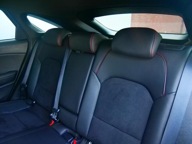 KIA PRO CEE D ProCeed 1.6 T-GDi GT Automaat 204 Pk Navi / DAB / Apple Carplay / Camera