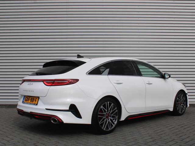 KIA PRO CEE D ProCeed 1.6 T-GDI GT | 204PK! | Stuur-/stoelverwarming | Schuifdak | Camera | Stoelgeheugen | LED | Dodehoek detectie | Zeer nette auto | 1e eigenaar |