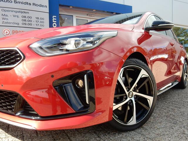 KIA PRO CEE D ProCeed 1.4 T-GDI 140 pk GT-Line | Trekhaak | Pano | Camera | Half leer | Adapt. cruise | Stoelvew. | Stuurverw.