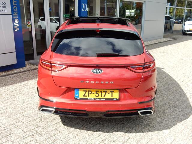 KIA PRO CEE D ProCeed 1.4 T-GDI 140 pk GT-Line | Trekhaak | Pano | Camera | Half leer | Adapt. cruise | Stoelvew. | Stuurverw.