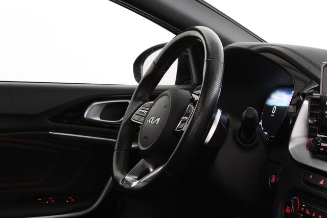 KIA PRO CEE D ProCeed 1.6 T-GDi GT/Pano.schui/Camera/GT-Line/Apple Carplay...
