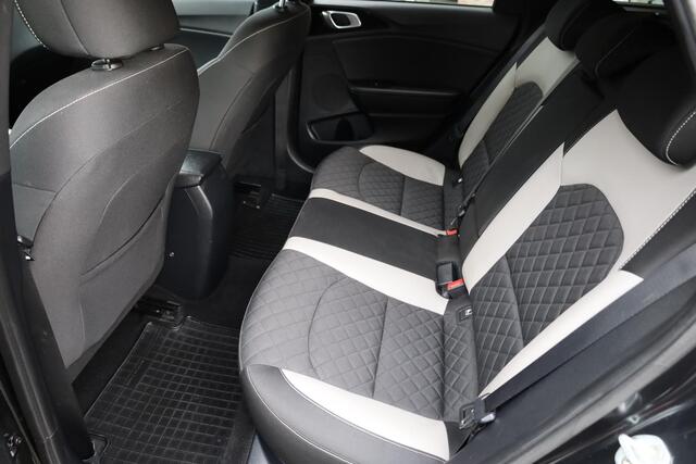 KIA PRO CEE D ProCeed 1.5 T-GDI GT-PlusLine STOEL/STUURVERW. CAMERA CARPLAY ELEC.KLEP NAVI SPORTSTUUR/STOELEN 2XPDC 17''LMV