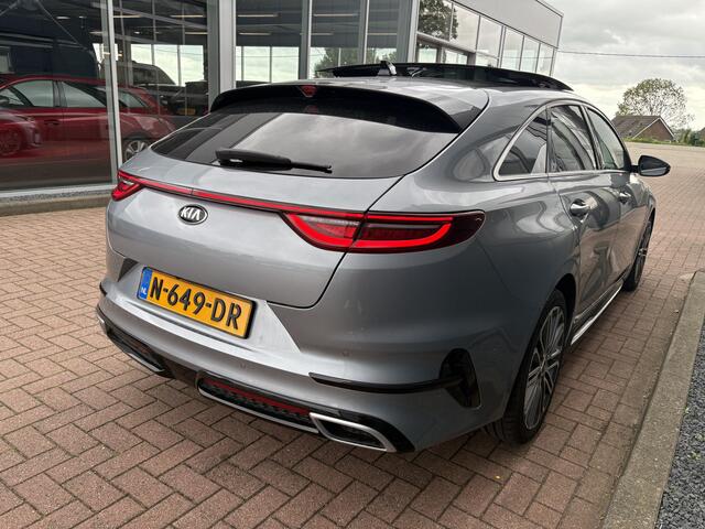KIA PRO CEE D ProCeed 1.5 T-GDi 160pk Automaat GT-PlusLine SCHUIFDAK/JBL/CAMERA/DODEHOEK/AFN.TREKHAAK/18INCH
