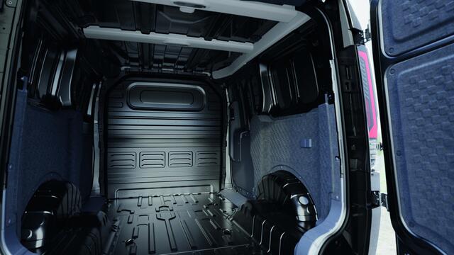 KIA PV5 L2H1 Essential 71.2 kWh Tijdelijk met gratis accu upgrade! Info Bas: 0492-588982