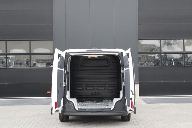 KIA PV5 L2H1 Essential 71.2 kWh 164pk - Stoel/Stuurverwarming - Keyless - V2L Camera - ACC met stuurhulp - Rijklaar