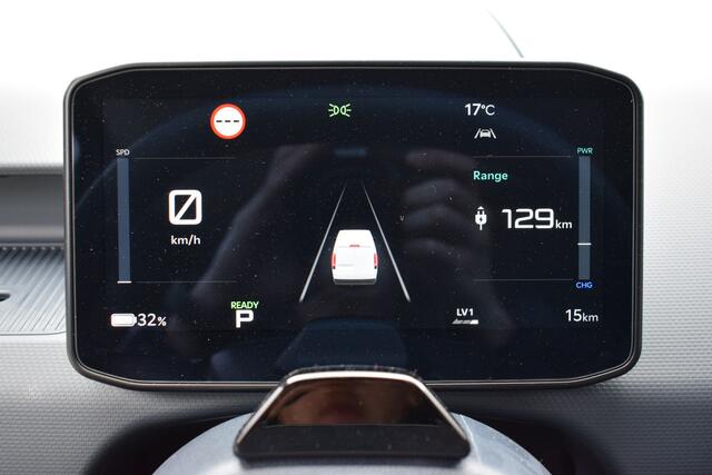 KIA PV5 L2H1 Plus 71.2 kWh | Direct uit voorraad leverbaar! | Stoel/Stuurverwarming | ECC-Airco | Camera | Navigatie | Tot 10 Jr. Garantie |