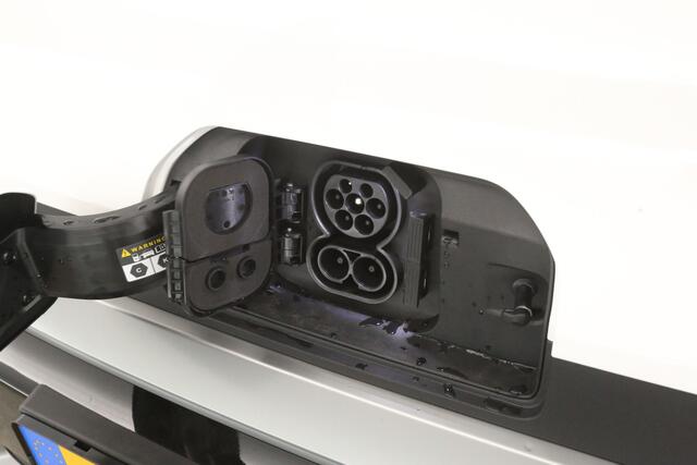 KIA PV5 L2H1 Essential 71.2 kWh | Snelladen | SOH 99% | Clima | Camera | Virtual | Carplay | Cruise