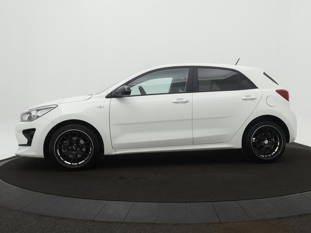 KIA RIO 1.0 T-GDi MHEV DynamicLine - Black Edition - Achteruitrijcamera - Apple CarPlay - Cruise Controle - Airco - Privacy Glass - LM-Velgen - Fabrieksgarantie tot 09-2030