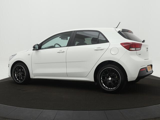 KIA RIO 1.0 T-GDi MHEV DynamicLine - Black Edition - Achteruitrijcamera - Apple CarPlay - Cruise Controle - Airco - Privacy Glass - LM-Velgen - Fabrieksgarantie tot 09-2030