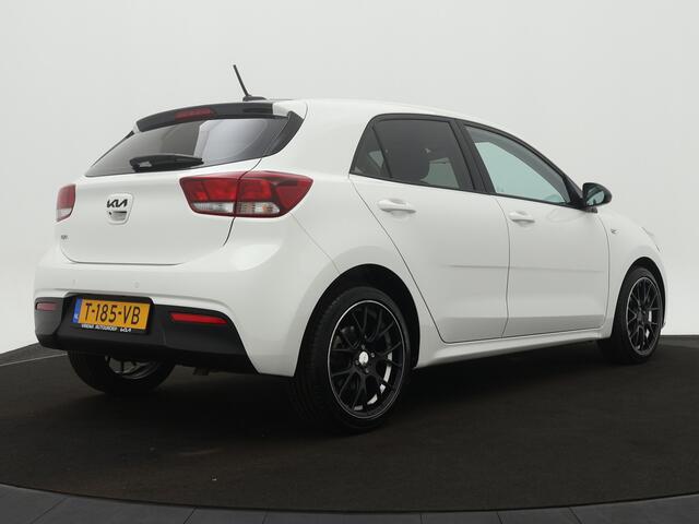 KIA RIO 1.0 T-GDi MHEV DynamicLine - Black Edition - Achteruitrijcamera - Apple CarPlay - Cruise Controle - Airco - Privacy Glass - LM-Velgen - Fabrieksgarantie tot 09-2030