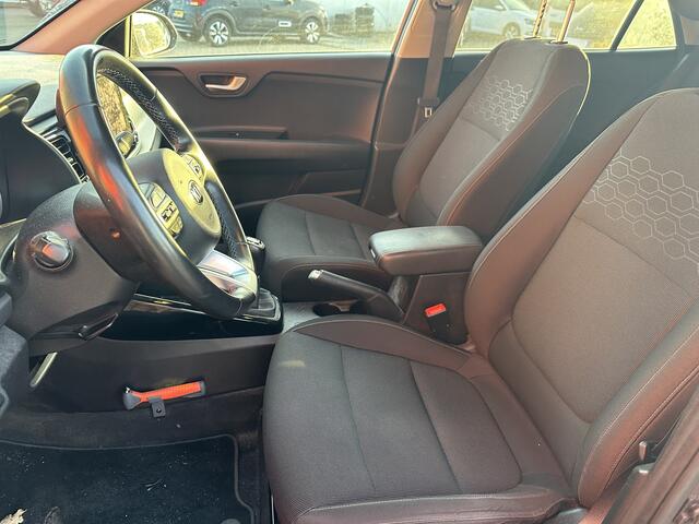 KIA RIO 1.0 T-GDi MHEV DynamicPlusLine | Nieuw Binnen | Climate Control | Navigatie | Achteruitrijcamera