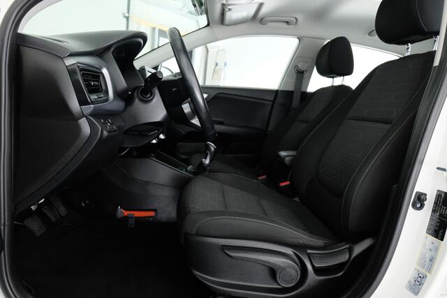 KIA RIO 1.0 TGDI DynamicLine / CAMERA / CRUISE / CLIMA /