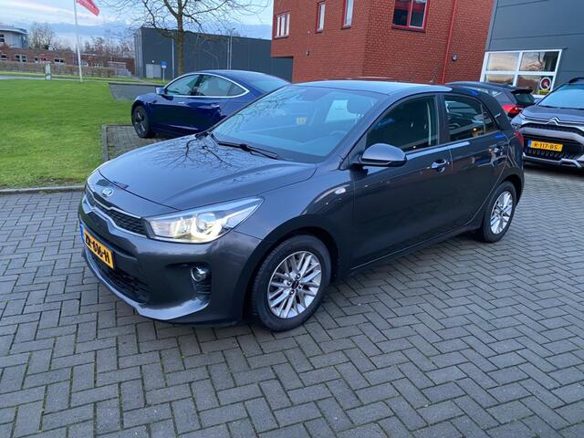 KIA RIO DREAM TEAM