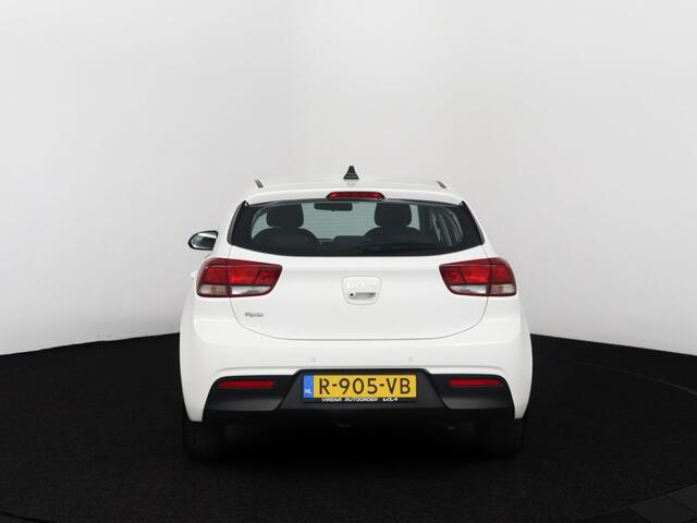 KIA RIO 1.0 T-GDi MHEV DynamicLine - Navigatie - Cruise Control - Climate Control - Apple CarPlay/Android Auto - Achteruitrijcamera - Farbieksgarantie tot 12-2029