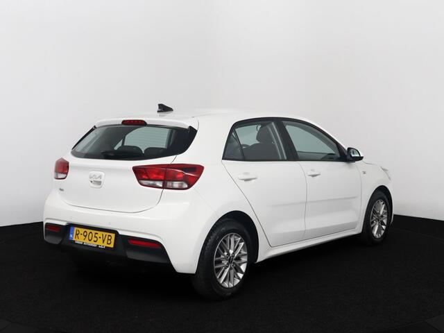 KIA RIO 1.0 T-GDi MHEV DynamicLine - Navigatie - Cruise Control - Climate Control - Apple CarPlay/Android Auto - Achteruitrijcamera - Farbieksgarantie tot 12-2029
