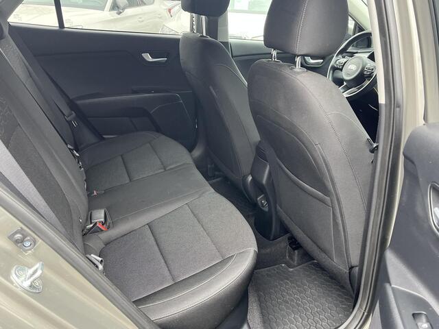 KIA RIO 1.4 Aut. DynamicLine | NAV. | CAMERA | STOELVERW. |