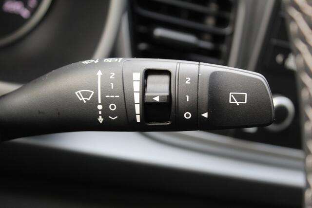 KIA RIO 1.0-100pk T-GDi AUTOMAAT ComfortLine Airco, Parkeersensoren achter, Bluetooth, stoel-en stuurwielverwarming, DAB+ radio