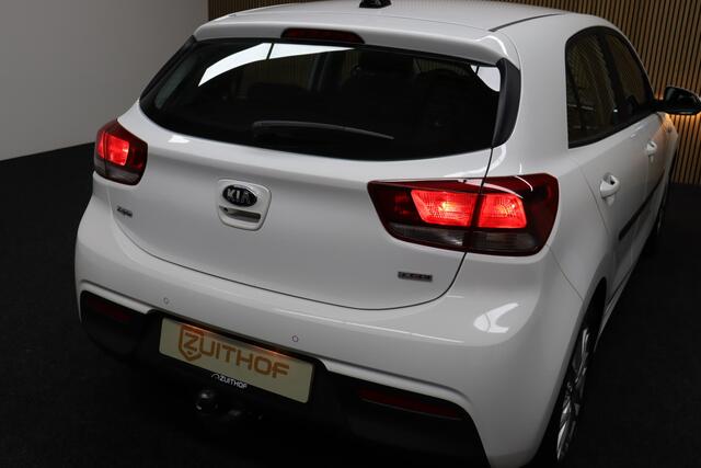 KIA RIO 1.0 TGDI DynamicLine | Cruise-control | Afneembare Trekhaak | All-Season Banden | Navigatie | Camera | Parkeerhulp