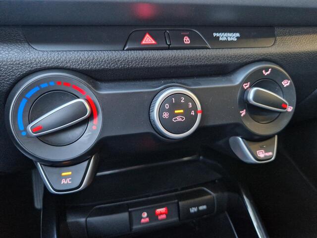 KIA RIO 1.0 TGDI First Edition | Camera | Cruise | Navi | Android Auto / Apple Carplay | DAB |