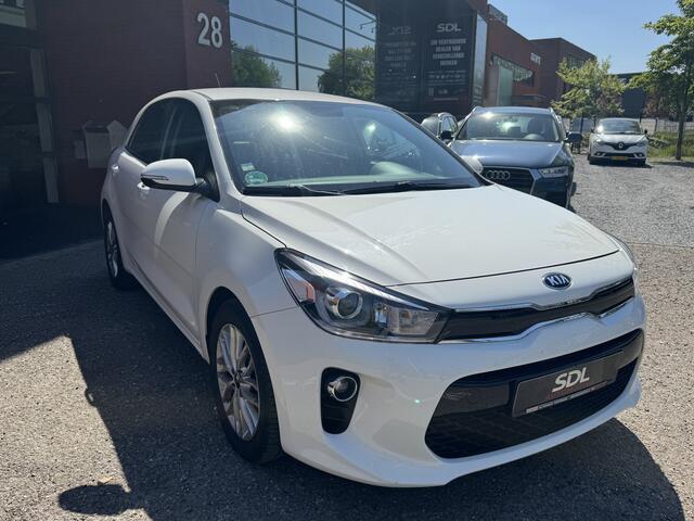 KIA RIO 1.2 CVVT ComfortPlusLine // 4 CILINDER!! // APPLE CARPLAY / ANDROID AUTO // CLIMA // STOELVERWARMING // CAMERA