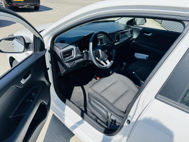 KIA RIO 1.0 TGDI DynamicLine Trekhaak | NW Geleverd & Onderhouden