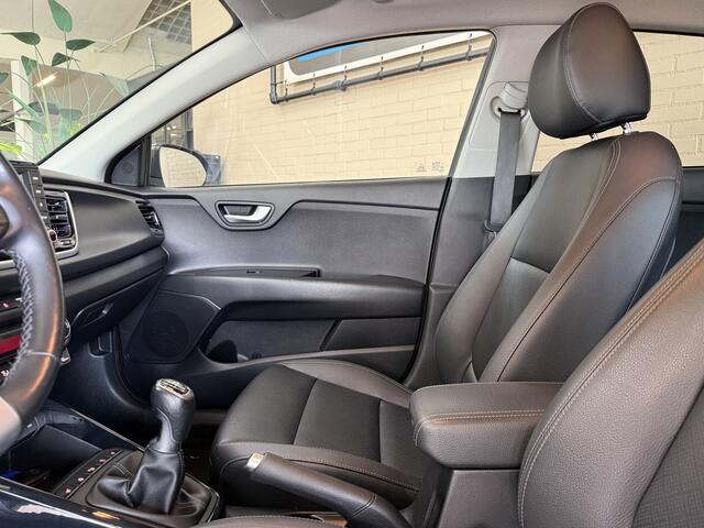 KIA RIO 1.4 100pk Executive Line | Navigatie | Leder | Camera | Stuur & Stoelverwarming | 100 % onderhouden!