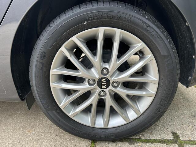 KIA RIO 1.0 TGDI First Edition