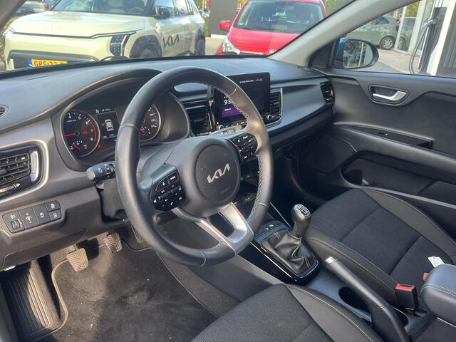 KIA RIO 1.0 T-GDi MHEV DynamicPlusLine Zeer nette NL-auto | Boekjes compleet | Keyless entry- & start | Navigatie | Apple CarPlay/Android Auto | Cruise control |