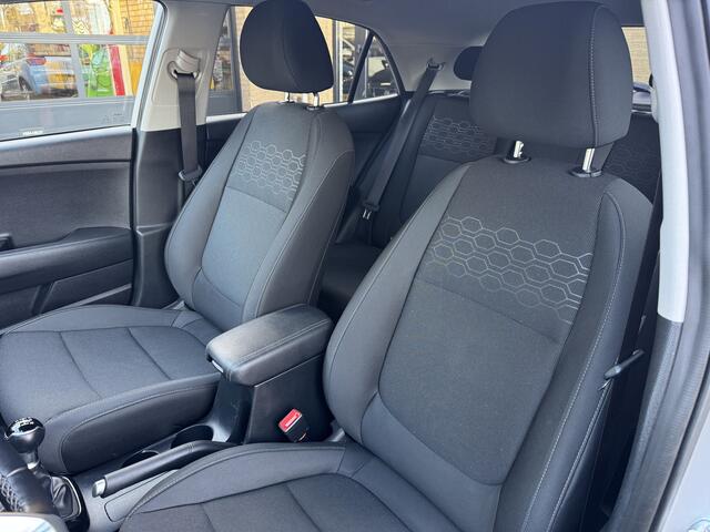 KIA RIO 1.2 Comfortline Climate Control Camera Carplay StoelStuurverwarming