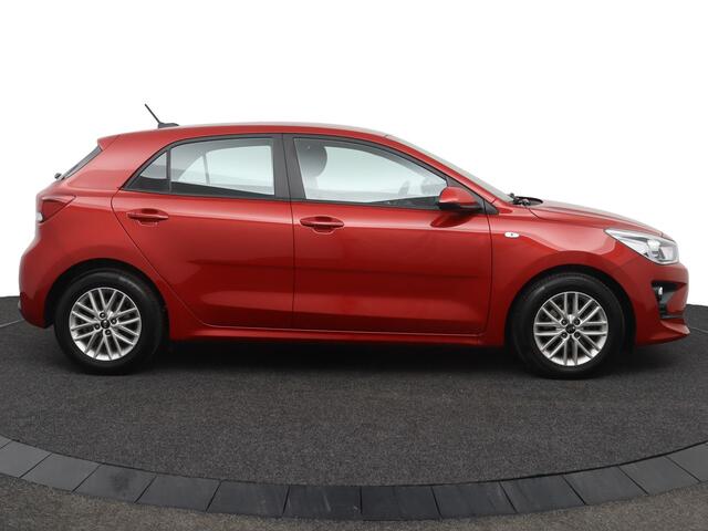 KIA RIO 1.0 T-GDi MHEV DynamicLine - Apple CarPlay/Android Auto - Cruise Control - Climate Control - Camera - Dealer onderhouden - Fabrieksgarantie tot 05-2028
