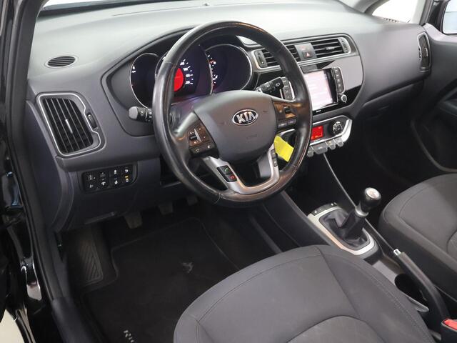 KIA RIO 1.2 CVVT ExecutiveLine | Navigatie | Stoel/Stuurwielverwarming | Parkeercamera | Climate Control | Parkeersensoren