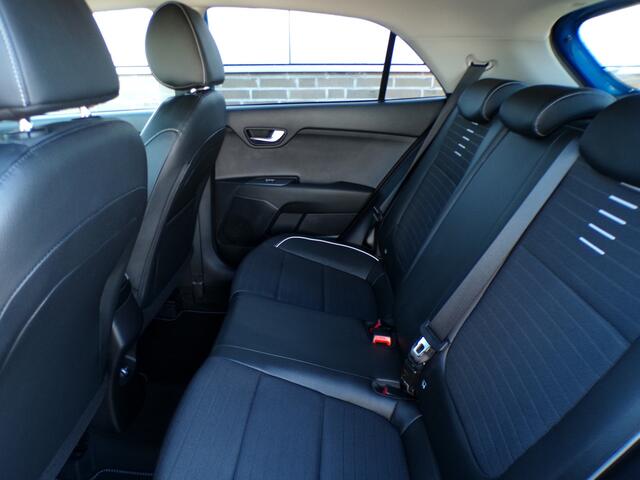 KIA RIO 1.0 T-GDi MHEV GT-Line, Carplay + Android Auto / Camera + Sensoren / Stoel + stuurverwarming / 17' LMV