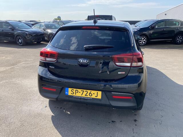 KIA RIO 1.0 TGDI DynamicLine NL-auto, boekjes compleet, cruise control, parkeersensoren achter, navigatie, Apple CarPlay/Android Auto, achteruitrij camera