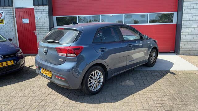 KIA RIO 1.0 TGDI DynamicLine CARPLAY / CAMERA / NAVI / AIRCO / PDC / BLUETOOTH / CRUISE / NL-AUTO