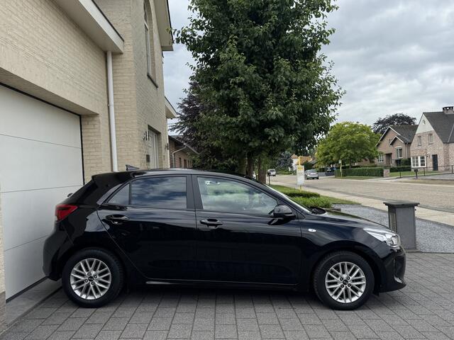 KIA RIO 1.0 T-GDI 100pk DynamicLine Navi Carplay Camera CruiseControl Sportstoelen DAB Clima Origineel NL