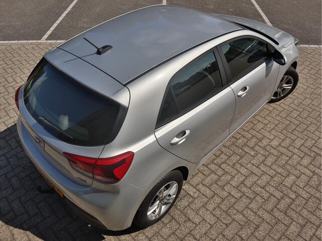 KIA RIO 1.0 TGDI ComfortPlusLine Navigator | Navigatie | Camera | PDC | Trekhaak | "15 LMV |