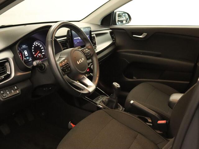 KIA RIO 1.0 T-GDi MHEV DynamicLine - ORIGINEEL NEDERLANDSE AUTO - ACHTERUITRIJCAMERA - AIRCO - APPLE CARPLAY/ANDROID AUTO - NAVIGATIESYSTEEM - CRUISE CONTROL - BLUETOOTH TELEFOONVERBINDING - PARKEERSENSOREN ACHTER