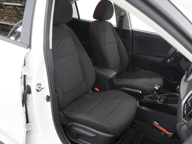 KIA RIO 1.0 T-GDi MHEV DynamicPlusLine 120PK Automaat | Achteruitrijcamera | Navigatie | Climate Control |