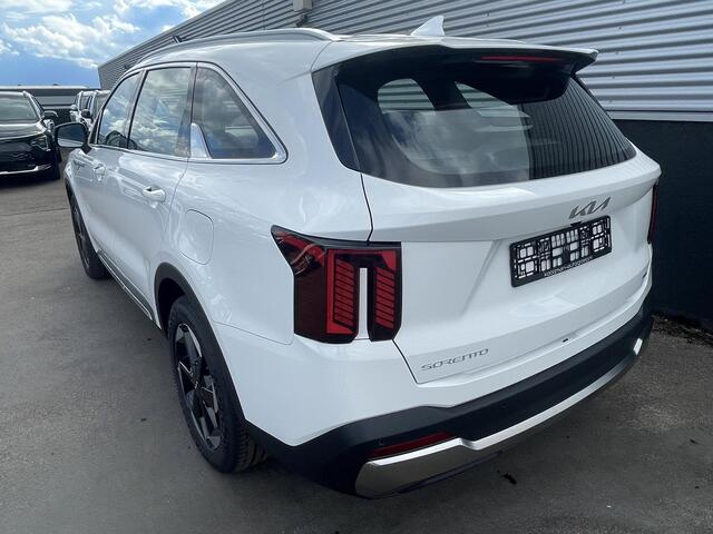 KIA SORENTO 1.6 T-GDi Plug-in Hybrid 4WD DynamicLine 7p. ACTIE UIT VOORRAAD LEVERBAAR! Climate control, Parkeersensoren voor+achter, Achteruitrijcamera, Dodehoekdetectie, Adaptief cruise control,