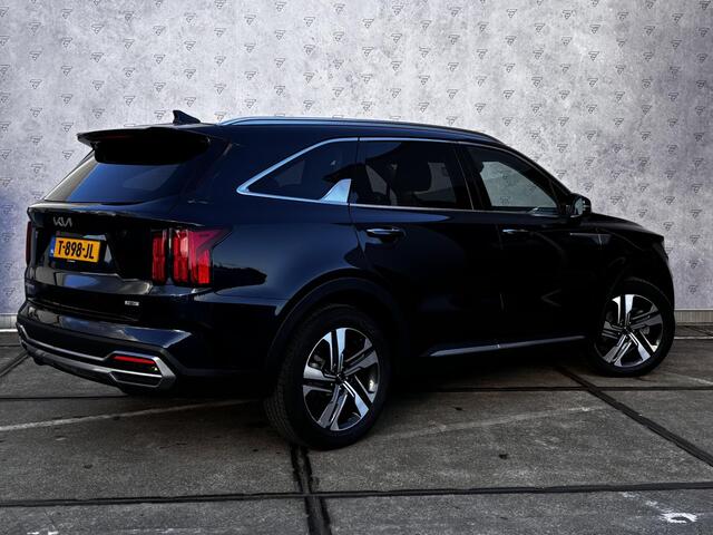 KIA SORENTO 1.6 T-GDI Hybrid DynamicPlusLine Automaat | Panoramdak | Leder | Camera | Navi | Stuur/Stoelverwarming | Clima | 19" Velgen | Apple CarPlay/Android Auto | Key-Less | PDC | Cruise | LED |