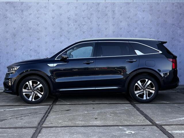 KIA SORENTO 1.6 T-GDI Hybrid DynamicPlusLine Automaat | Panoramdak | Leder | Camera | Navi | Stuur/Stoelverwarming | Clima | 19" Velgen | Apple CarPlay/Android Auto | Key-Less | PDC | Cruise | LED |