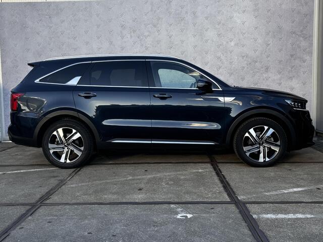 KIA SORENTO 1.6 T-GDI Hybrid DynamicPlusLine Automaat | Panoramdak | Leder | Camera | Navi | Stuur/Stoelverwarming | Clima | 19" Velgen | Apple CarPlay/Android Auto | Key-Less | PDC | Cruise | LED |