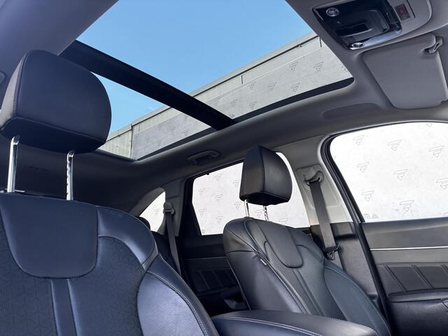 KIA SORENTO 1.6 T-GDI Hybrid DynamicPlusLine Automaat | Panoramdak | Leder | Camera | Navi | Stuur/Stoelverwarming | Clima | 19" Velgen | Apple CarPlay/Android Auto | Key-Less | PDC | Cruise | LED |