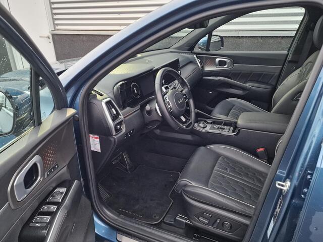 KIA SORENTO 1.6 T-GDI Plug-in Hybrid 4WD ExecutiveLine 7p. Full Option, Trekhaak, BTW-auto, Schuif/kanteldak, 360" Camera, Nappa Leder, Bose audio, LED