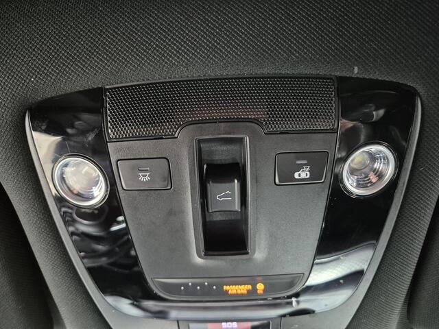 KIA SORENTO 1.6 T-GDI Plug-in Hybrid 4WD ExecutiveLine 7p. Afneembare Trekhaak | Black Edition | Dealer onderhouden !