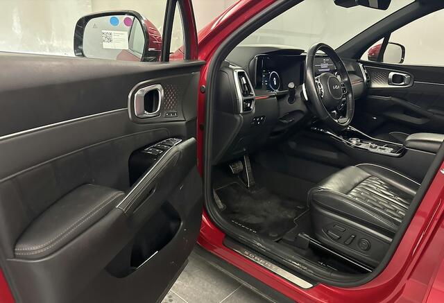 KIA SORENTO 1.6 PHEV 4WD ExecutiveLine | Panoramisch dak | Trehkaak | Vol Leder | Camera Spiegel