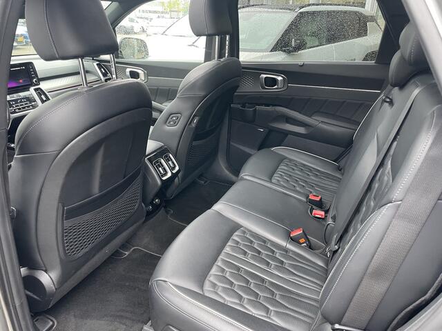 KIA SORENTO 1.6 T-GDI Plug-in Hybrid 4WD ExecutiveLine 7p. info Roel 0492-588951