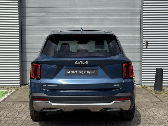 KIA SORENTO 1.6 T-GDi Plug-in Hybrid 4WD ExecutiveLine 7p. Snel Rijden Uit Voorraad!!! | 7p. | Panoramadak | 360 Camera | Digital Key | Vingerafdrukscanner | Stoelventilatie | Head-up display | Draadloos Apple Carplay/ Android Auto |