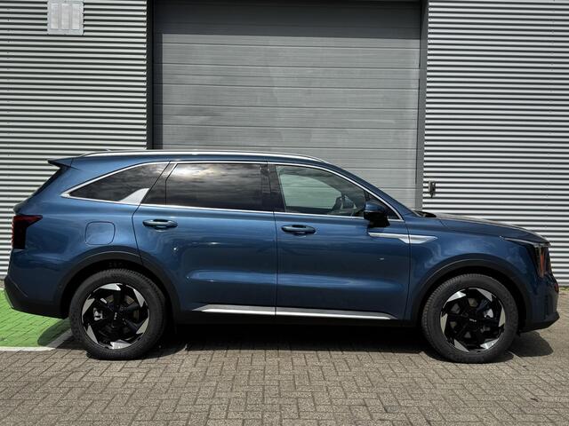 KIA SORENTO 1.6 T-GDi Plug-in Hybrid 4WD ExecutiveLine 7p. Snel Rijden Uit Voorraad!!! | 7p. | Panoramadak | 360 Camera | Digital Key | Vingerafdrukscanner | Stoelventilatie | Head-up display | Draadloos Apple Carplay/ Android Auto |